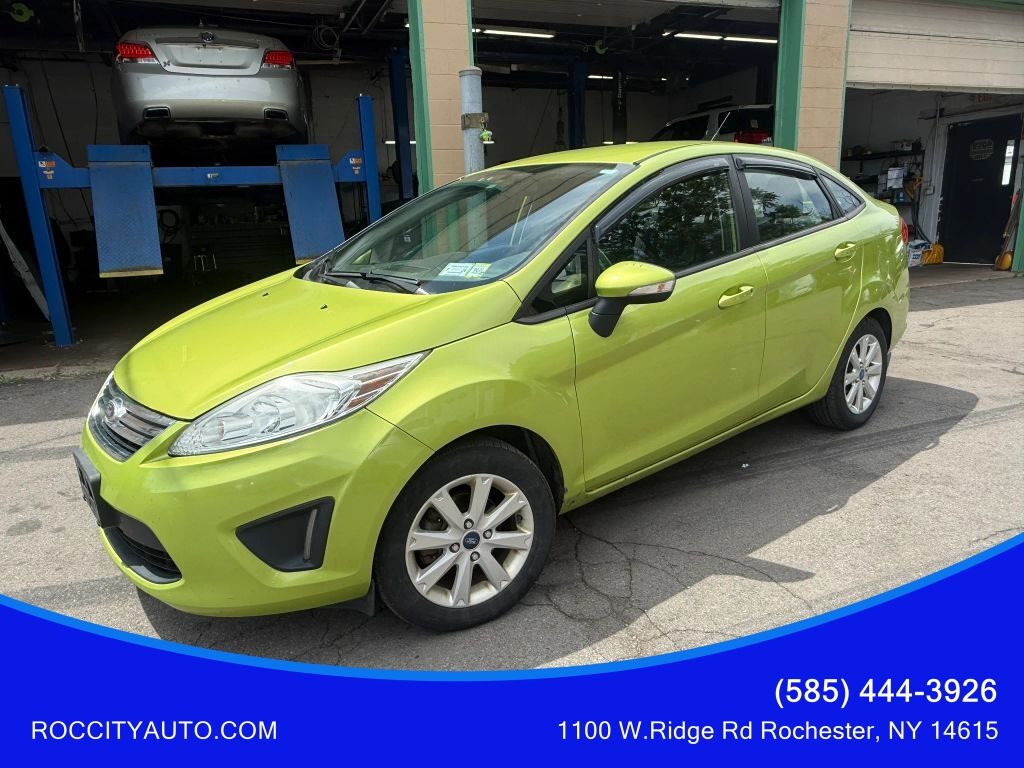 2013 FORD Fiesta