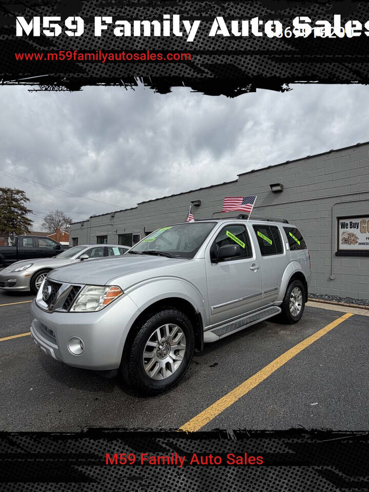 2012 NISSAN Pathfinder