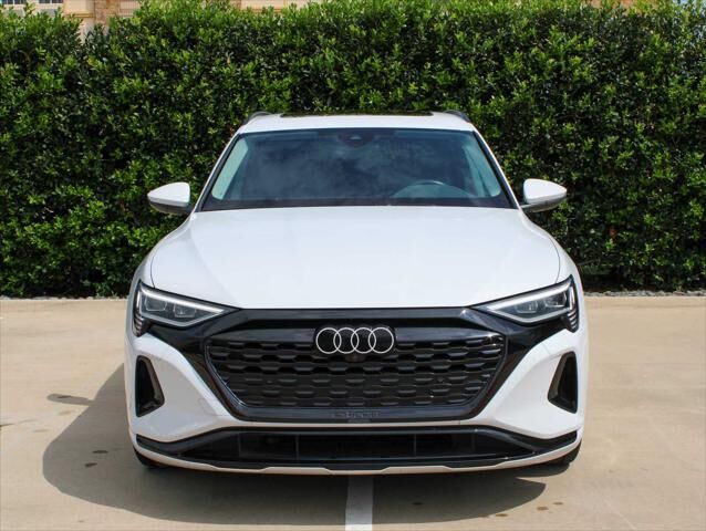 2024 Audi Q8