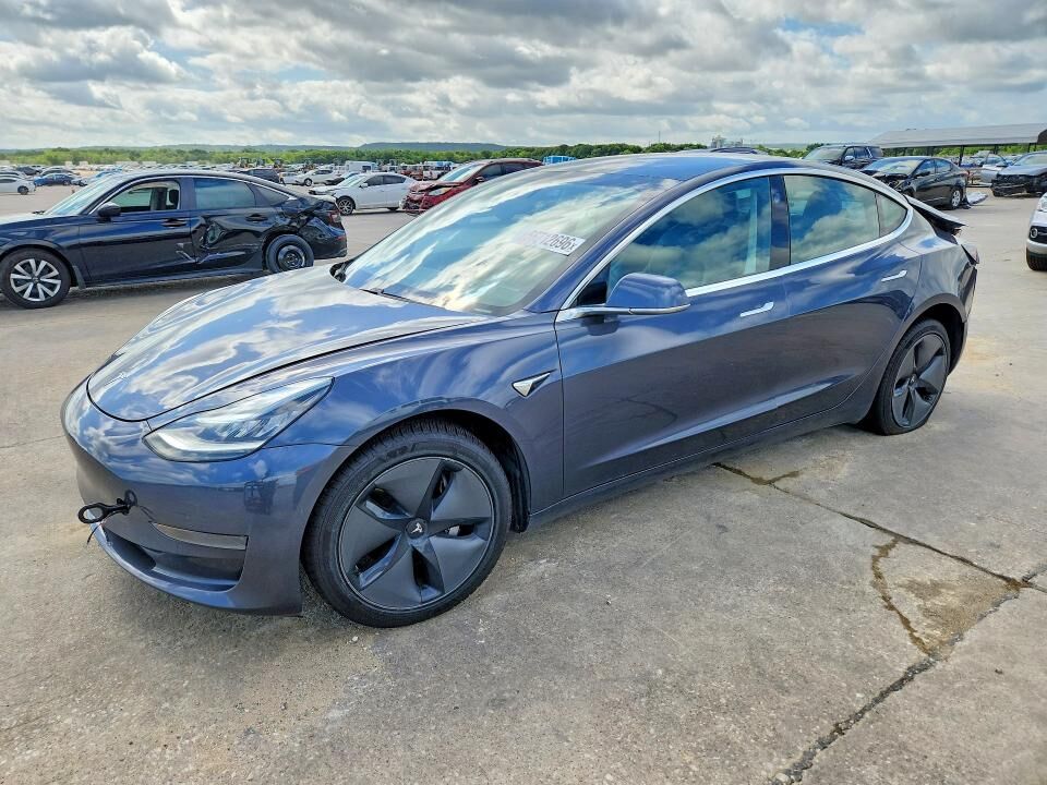 2020 TESLA Model 3