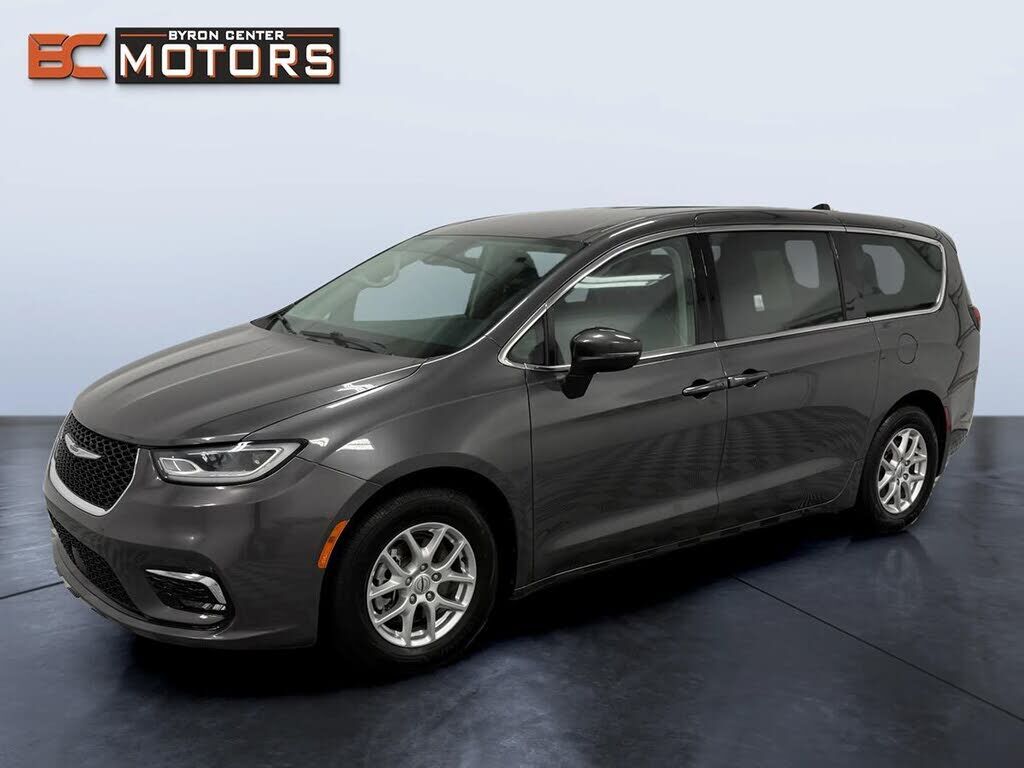 2023 CHRYSLER Pacifica