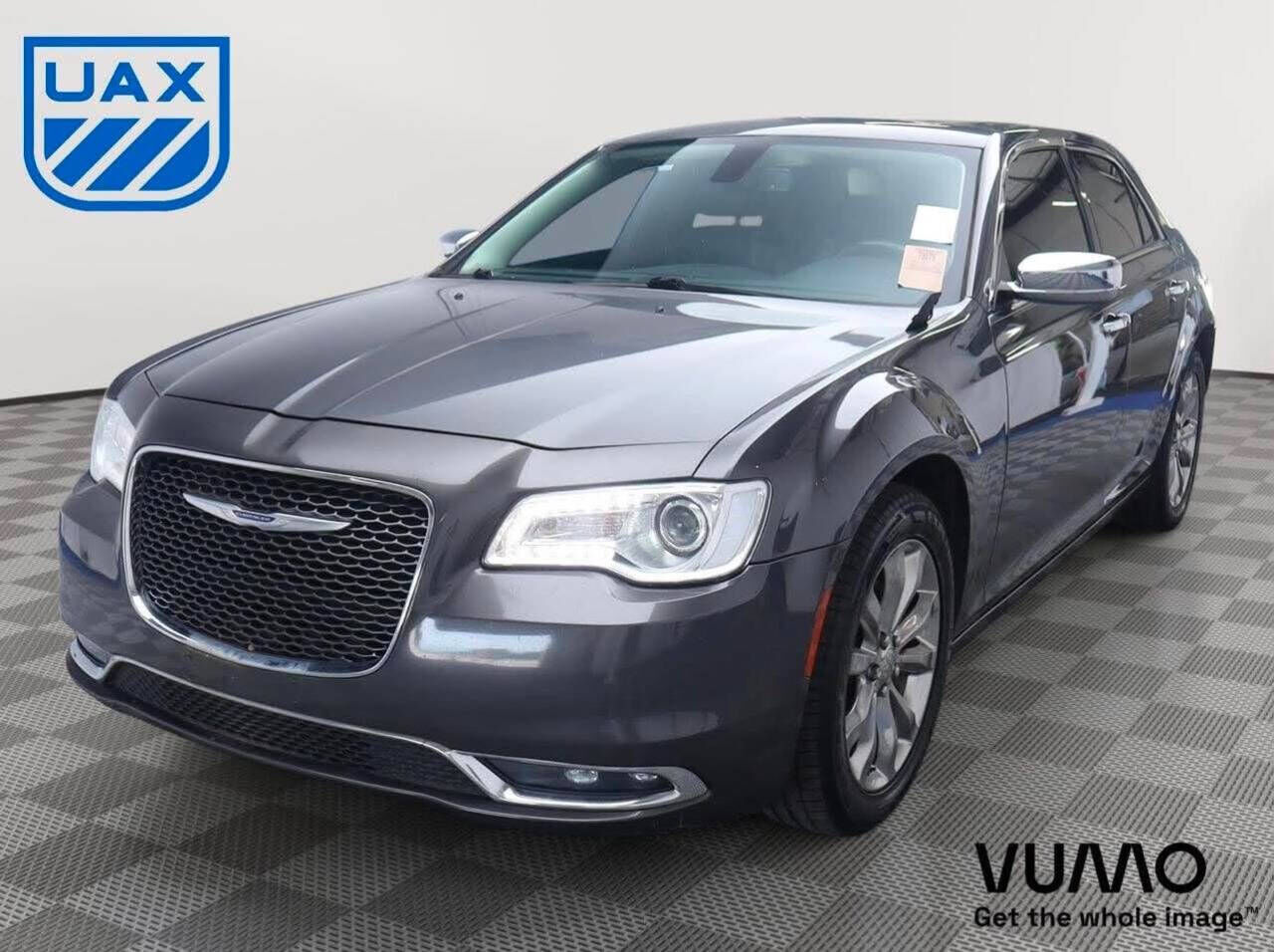 2019 CHRYSLER 300