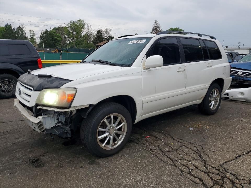2004 TOYOTA Highlander