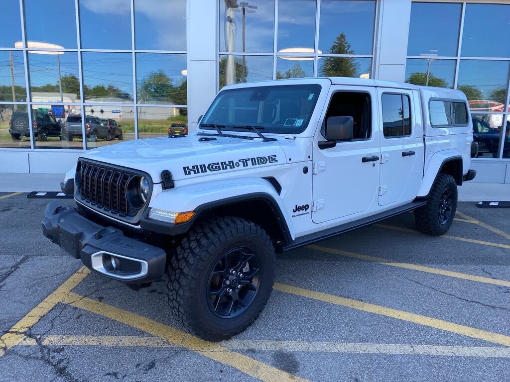 2025 JEEP Gladiator