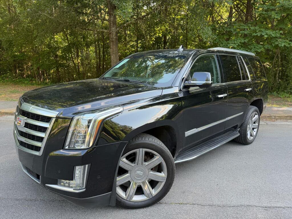 2017 CADILLAC Escalade