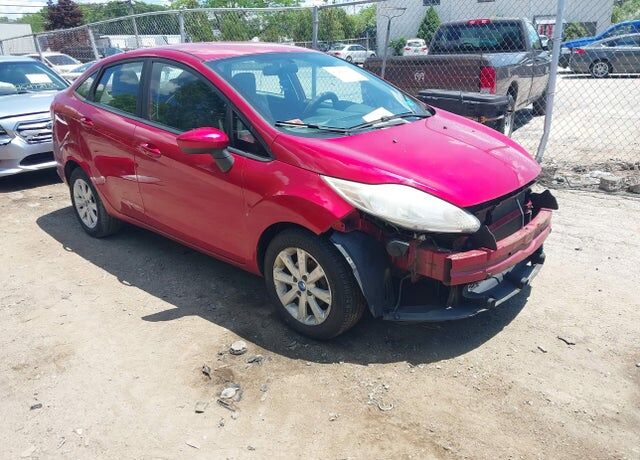 2011 FORD Fiesta