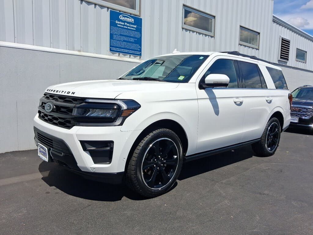 2022 FORD Expedition
