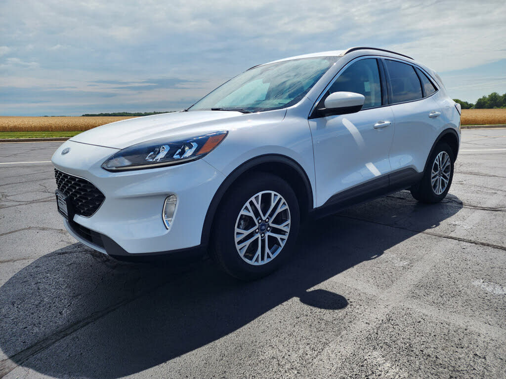 2021 FORD Escape