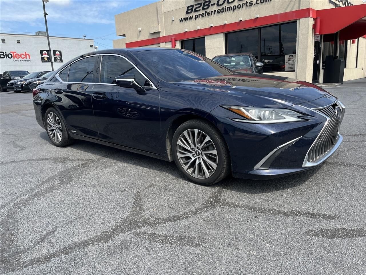 2019 LEXUS ES