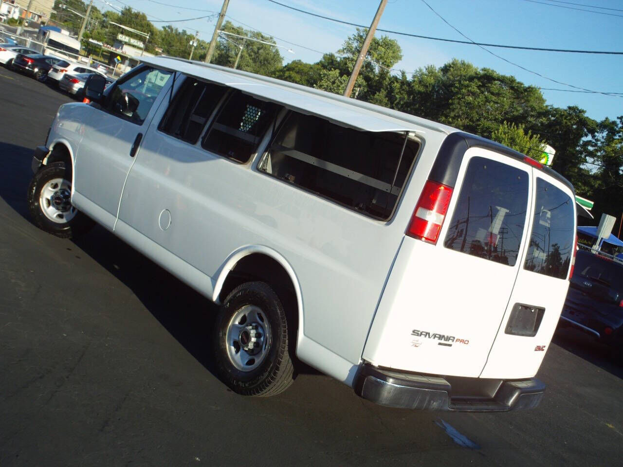 2016 GMC Savana