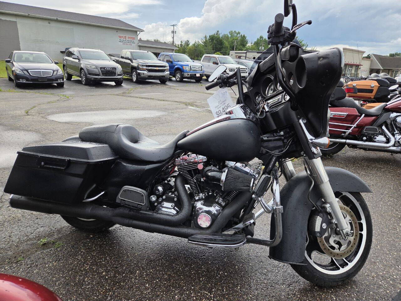 2011 HARLEY DAVIDSON Street Glide