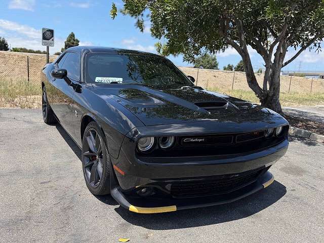 2019 DODGE Challenger