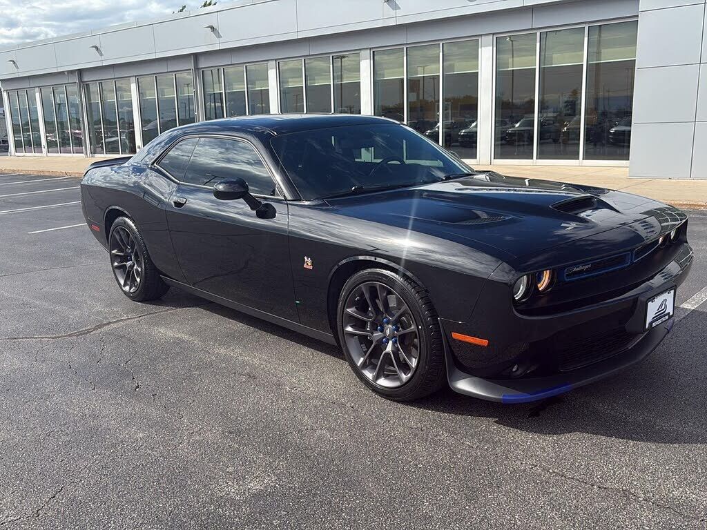 2020 DODGE Challenger