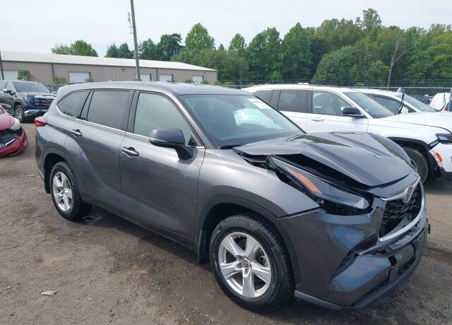 2022 TOYOTA Highlander