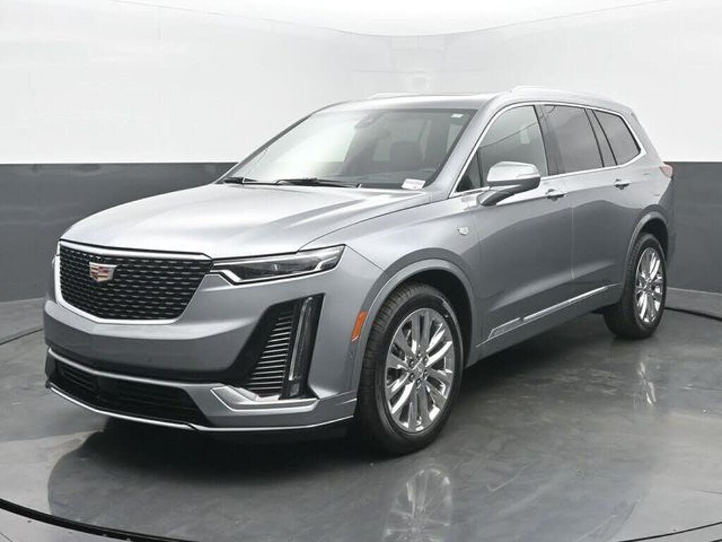 2025 CADILLAC XT6