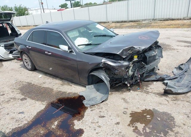 2016 CHRYSLER 300