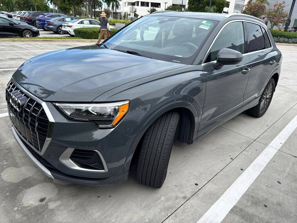 2022 AUDI Q3