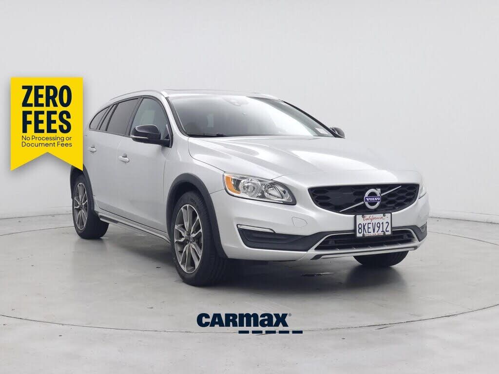 2018 VOLVO V60