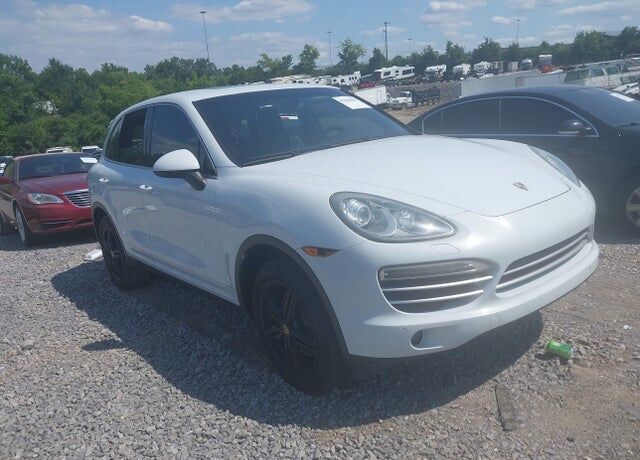 2014 PORSCHE Cayenne