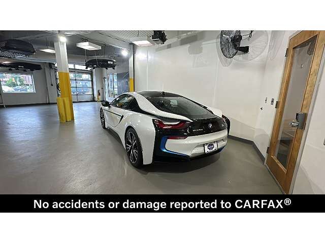 2015 BMW i8