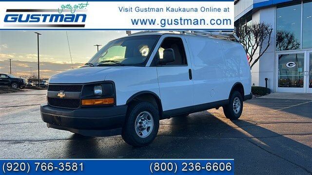 2017 CHEVROLET Express