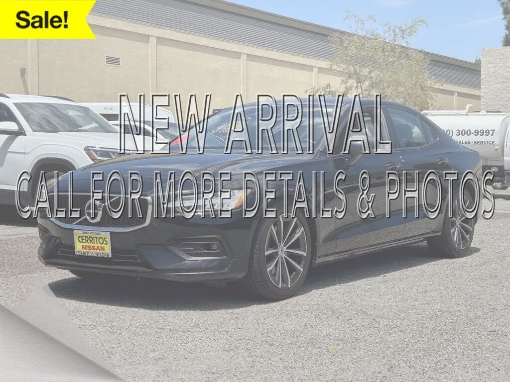 2021 VOLVO S60