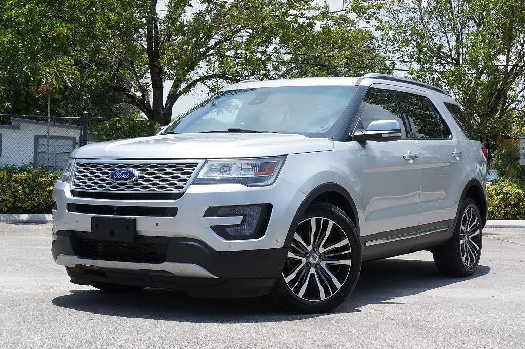 2016 FORD Explorer