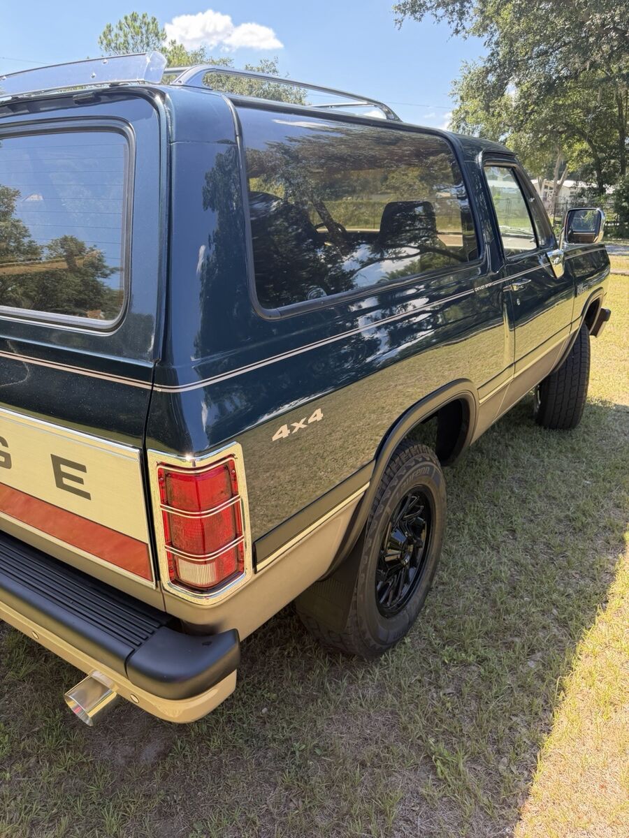 Dodge Ramcharger