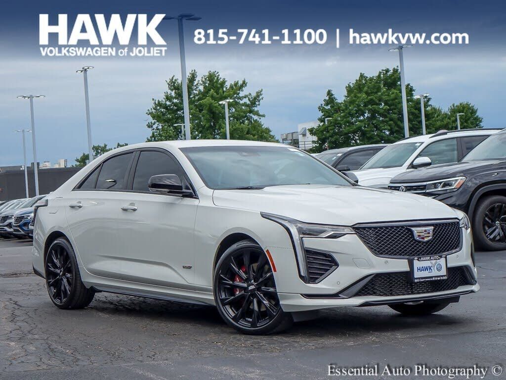 2023 CADILLAC CT4