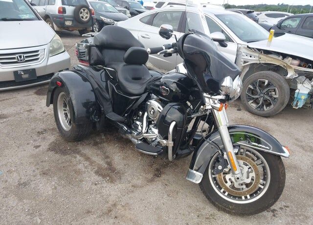 2012 HARLEY DAVIDSON Tri Glide Ultra Classic