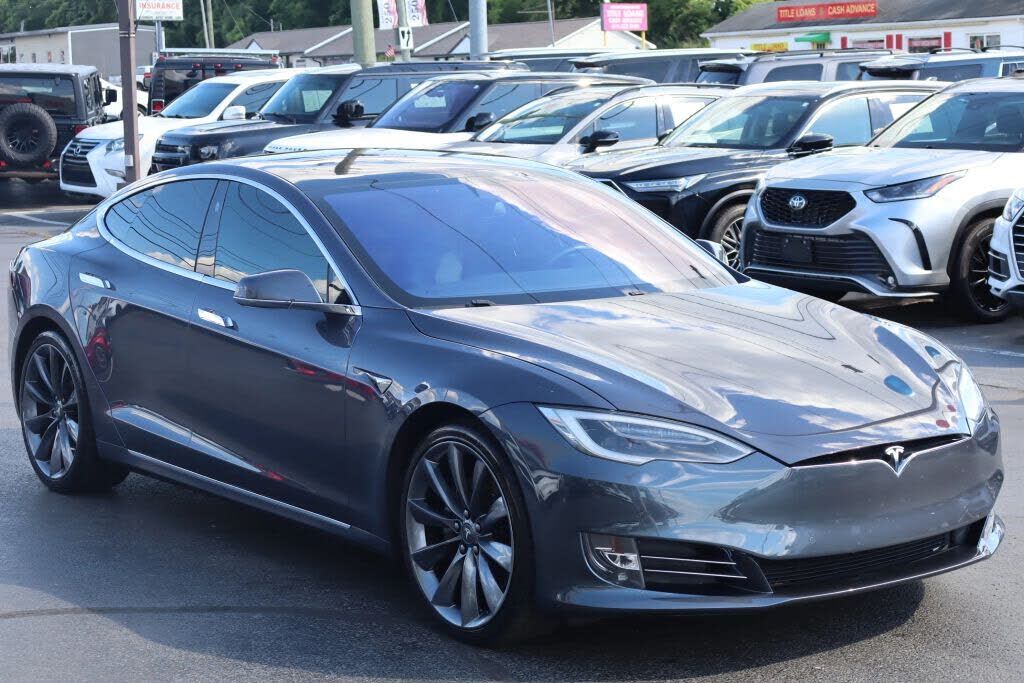 2017 TESLA Model S