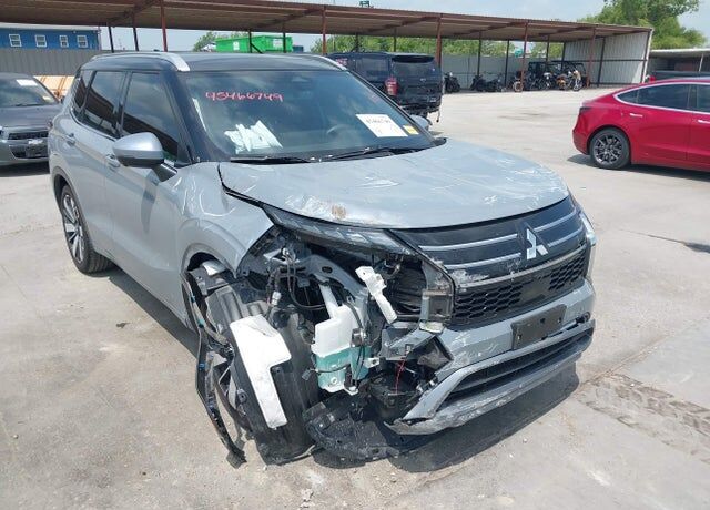 2025 MITSUBISHI Outlander