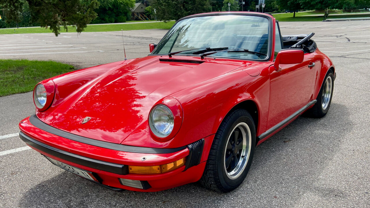 1984 PORSCHE 911