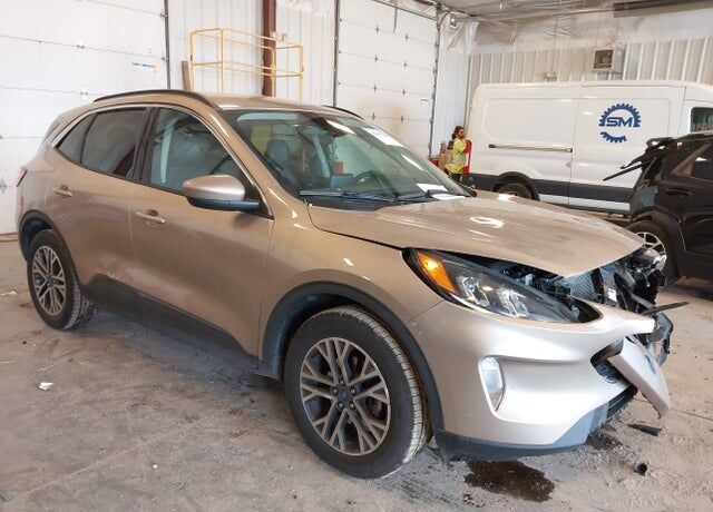 2020 FORD Escape