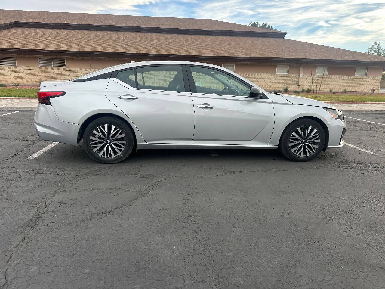 2025 NISSAN Altima