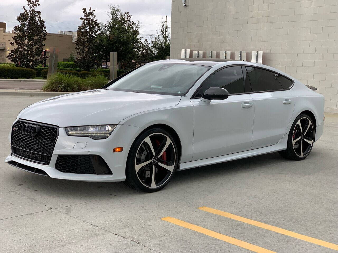 2016 AUDI RS7