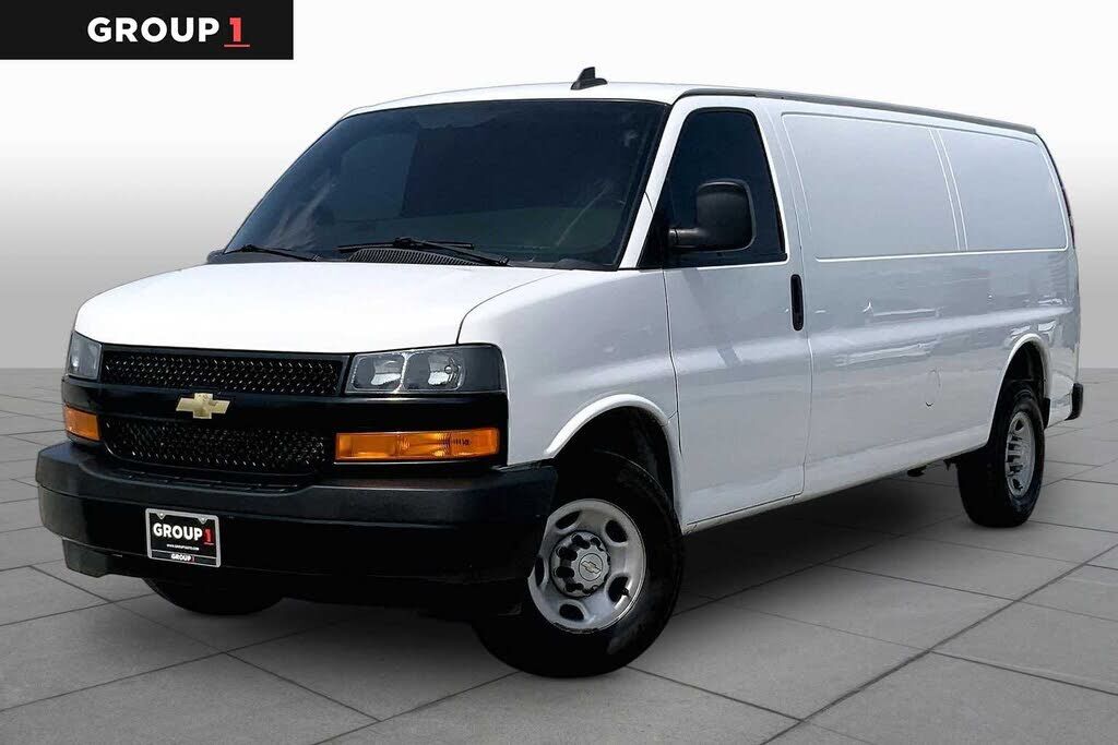2023 CHEVROLET Express