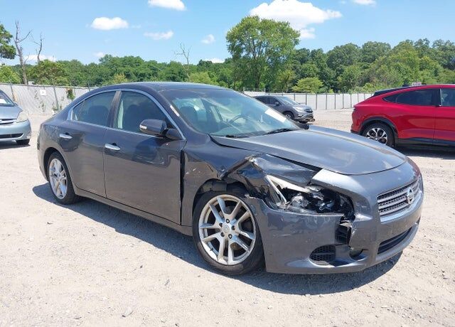 2009 NISSAN Maxima