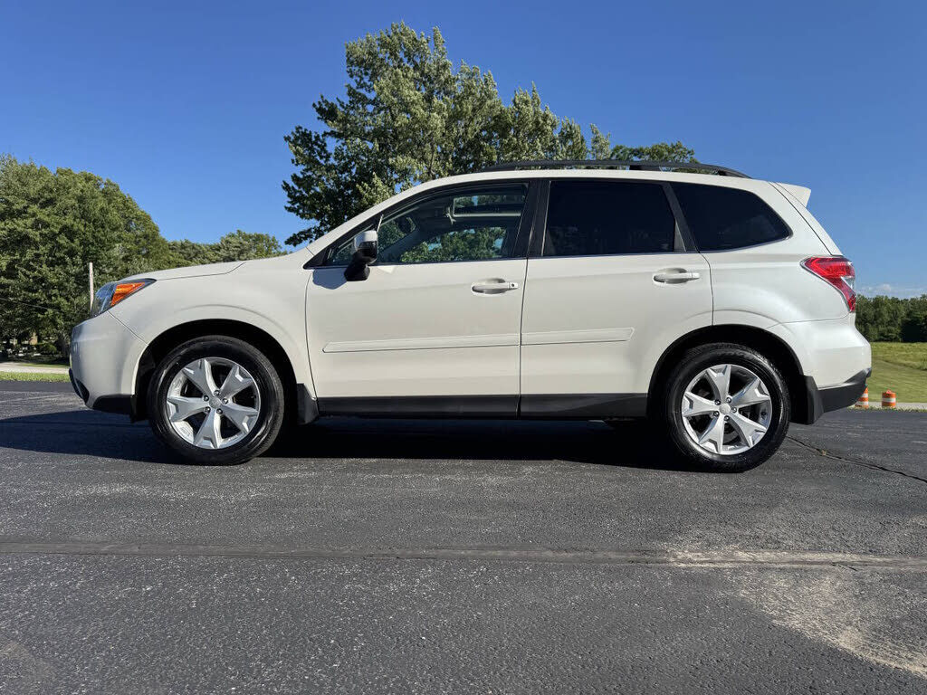 2014 SUBARU Forester
