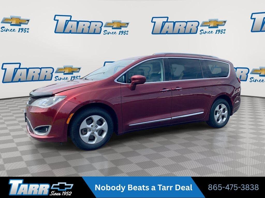 2017 CHRYSLER Pacifica