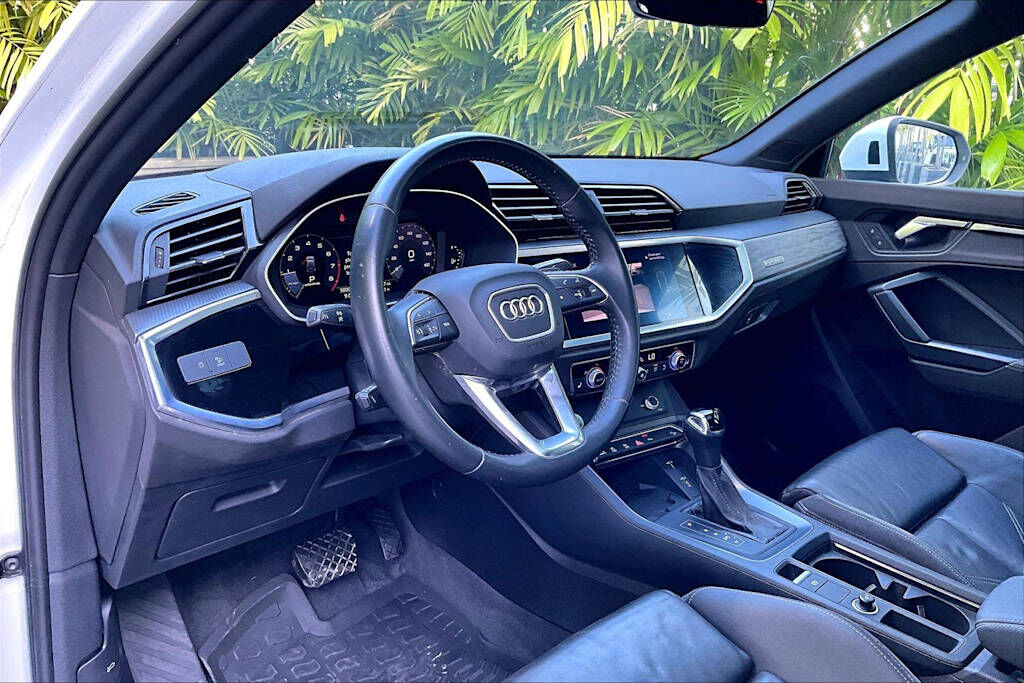 2020 Audi Q3