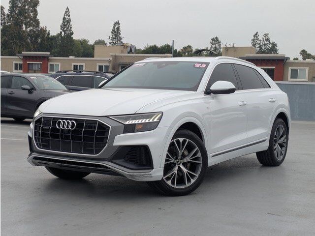 2023 AUDI Q8