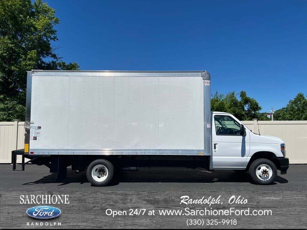2024 FORD E-350