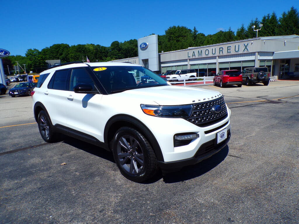 2023 FORD Explorer
