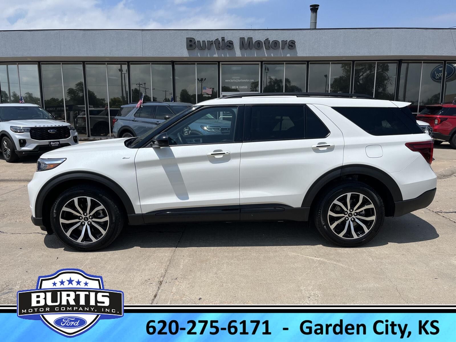 2023 FORD Explorer