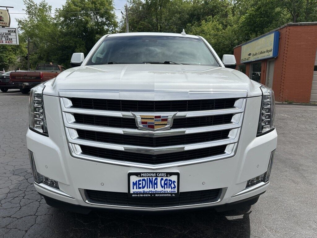 2017 CADILLAC Escalade ESV