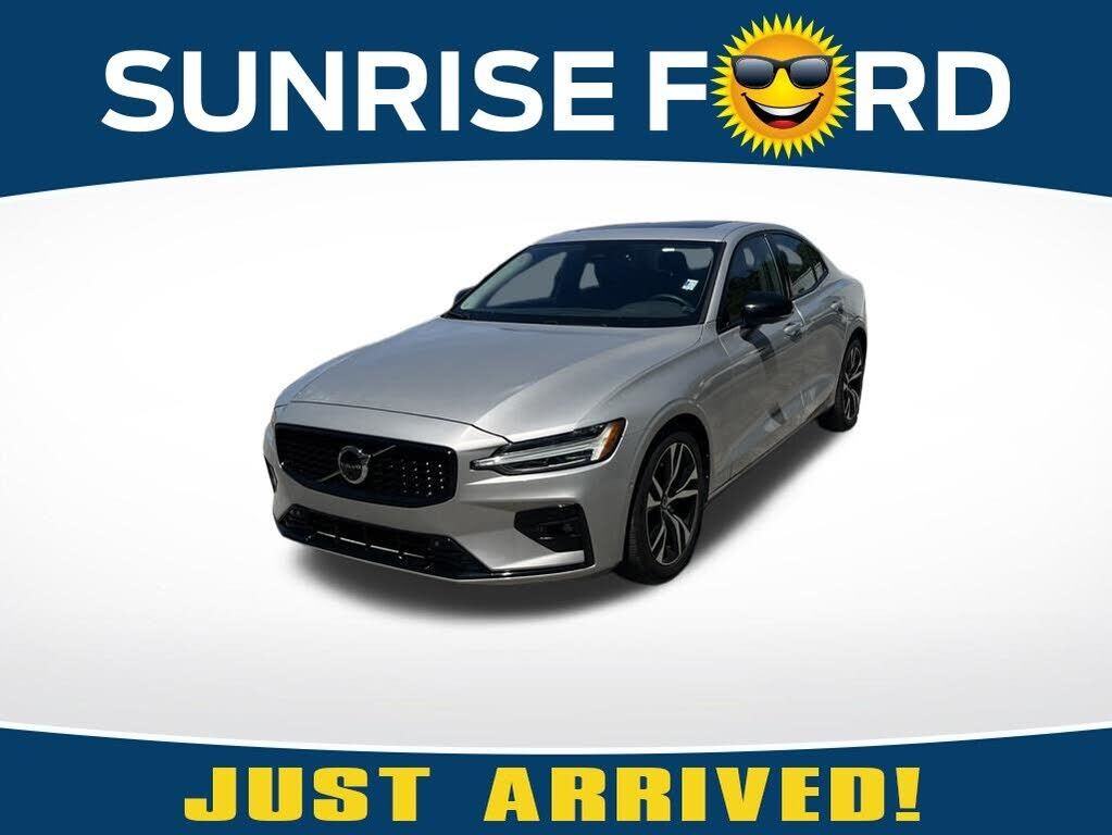 2024 VOLVO S60