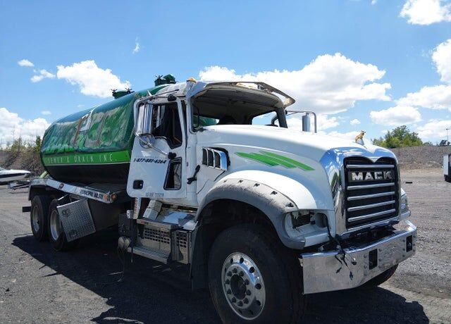 2019 MACK Granite
