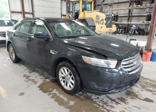 2013 FORD Taurus