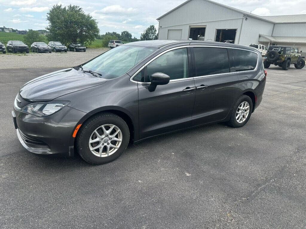 2017 CHRYSLER Pacifica